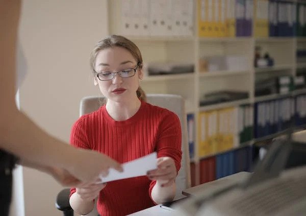 How to Find the Right Accountant when Running a Real Estate Business