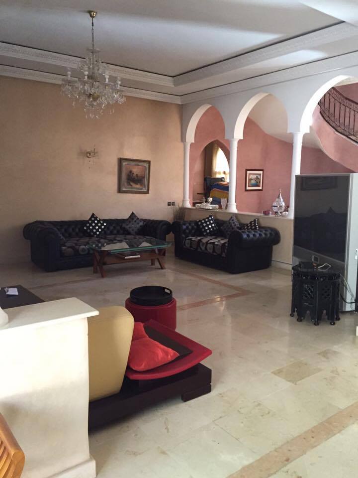 Image Villa located in a lovely neighborhood in Marrakech 4