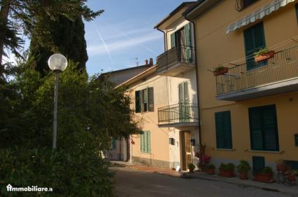 Image Sale apartment umbria/toscana -castiglione del lago - macchie - pg perugia 0