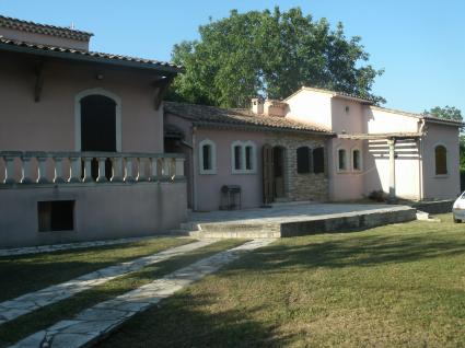 Image Sale house ales nîmes 0