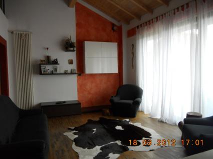 Image Sale house sangiano varese 1