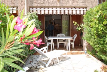 Image Sale apartment saint cyr sur mer  1