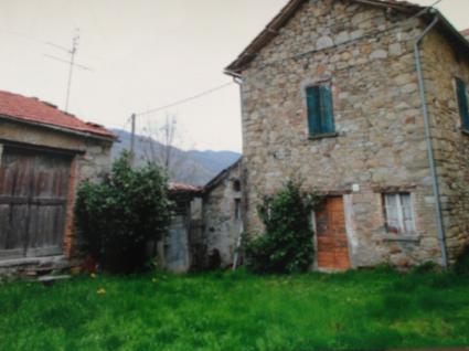 Image Sale house borgovalditaro parma 1