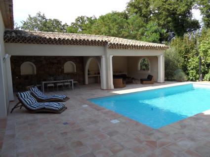 Image Sale villa proche st tropez  1