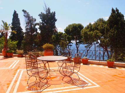 Image Rent prestigious real estate capri napoli provincia 1