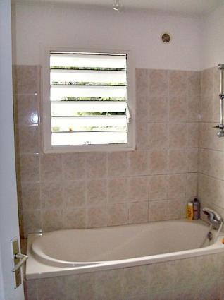 Image Sale house trois bassins  5