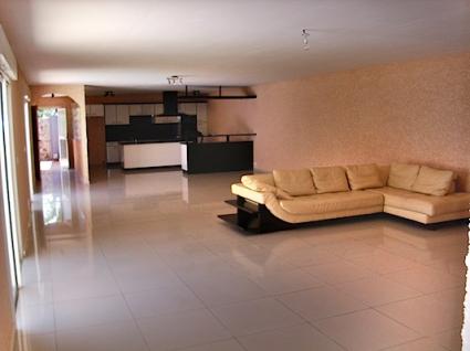 Image Sale prestigious real estate eperon  1