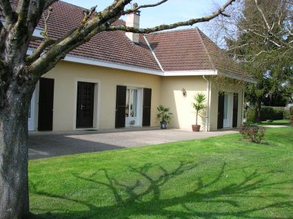 Image Sale villa ounans lons le saunier 1