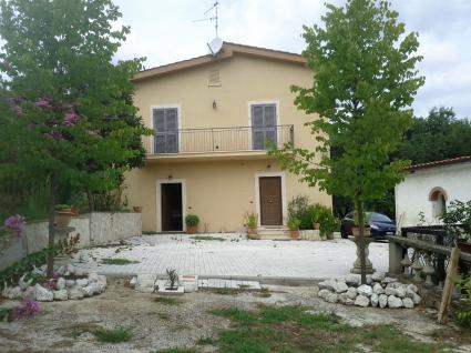 Image Sale villa velletri roma provincia-castelli romani 1