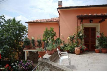 Image Sale house serravalle pistoia 2