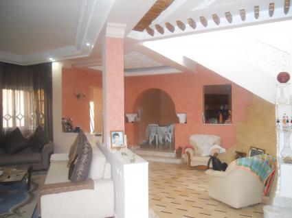 Image Sale villa boumhal el bassatine ezzahra 3