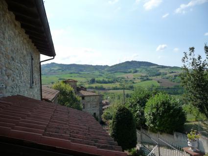 Image Sale house pianello val tidone piacenza 1