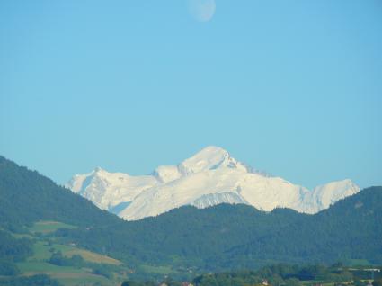 Image Sale villa cranves sales  2