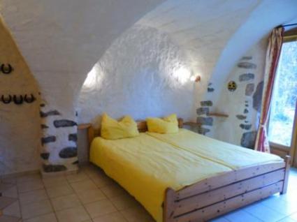 Image Rent gite la motte du caire gap 3