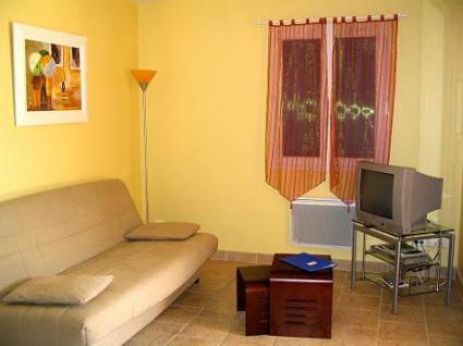 Image Rent gite collias  3