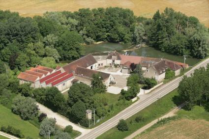 Image Sale building seignelay auxerre 0