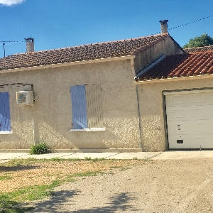 Image منزل في Saint-Rémy-de-Provence 90m2 0