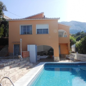 Villa à Denia près de la plage></noscript>
                                                        <span class=