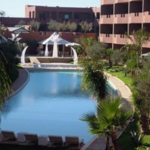 Location apparthotel ouahat sidi brahim marrakech></noscript>
                                                        <span class=