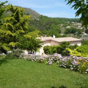 Vente immobilier de prestige tourrettes sur loup ></noscript>
                                                        <span class=