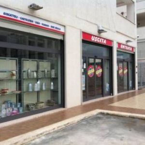 Vente local commercial ostuni brindisi></noscript>
                                                        <span class=