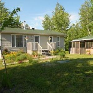 Location bungalow bromont ></noscript>
                                                        <span class=