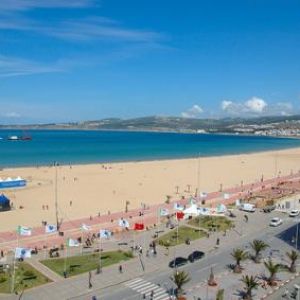 Sale land centre, plage tanger></noscript>
                                                        <span class=