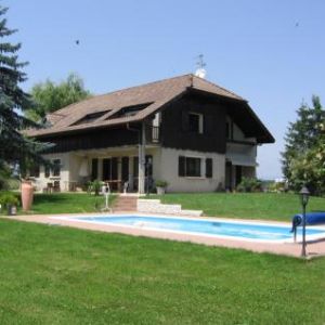 Rent house 3km suisse ></noscript>
                                                        <span class=