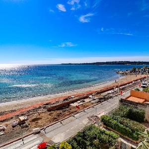 Cannes French Riviera sea view ></noscript>
                                                        <span class=